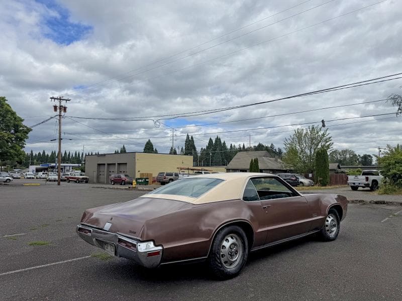 1970 OLDSMOBILE TORONADO 4