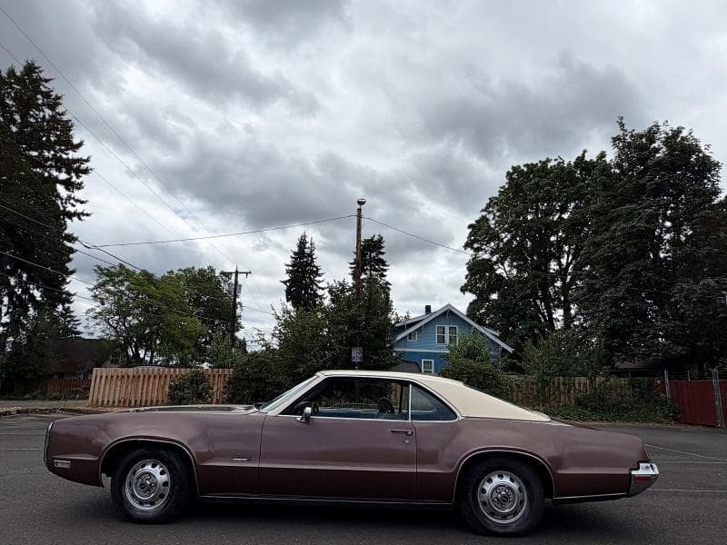 1970 OLDSMOBILE TORONADO 9