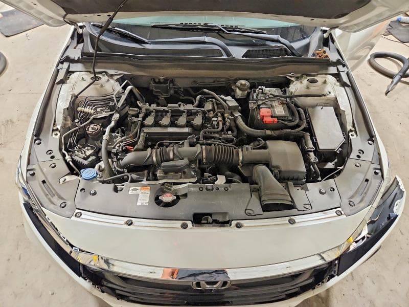 2019 HONDA ACCORD LX 11