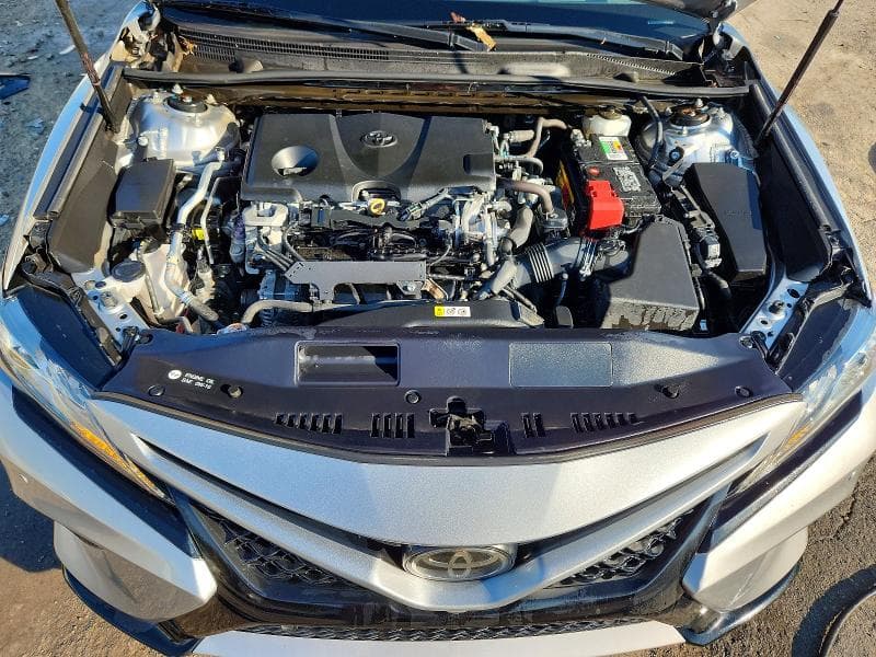 2019 TOYOTA CAMRY XSE 11