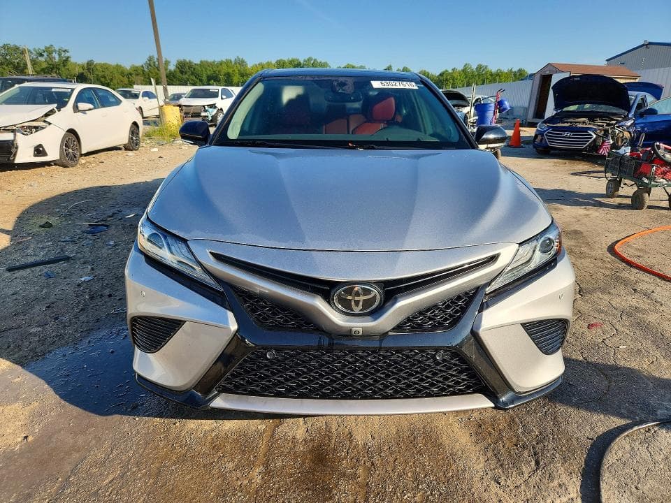 2019 TOYOTA CAMRY XSE 5