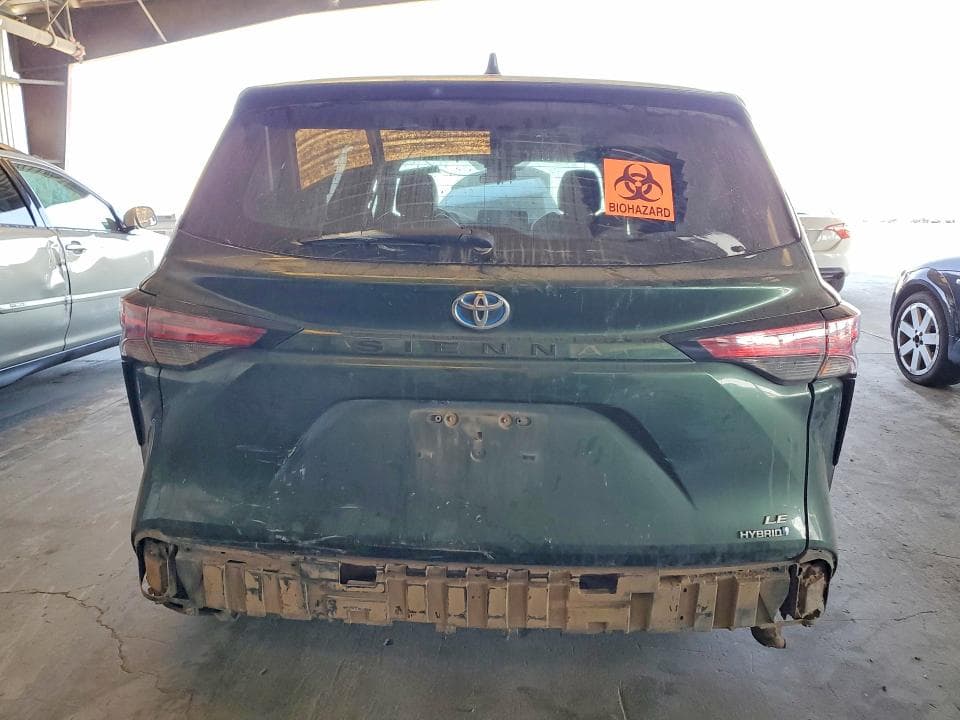 2021 TOYOTA SIENNA LE 6