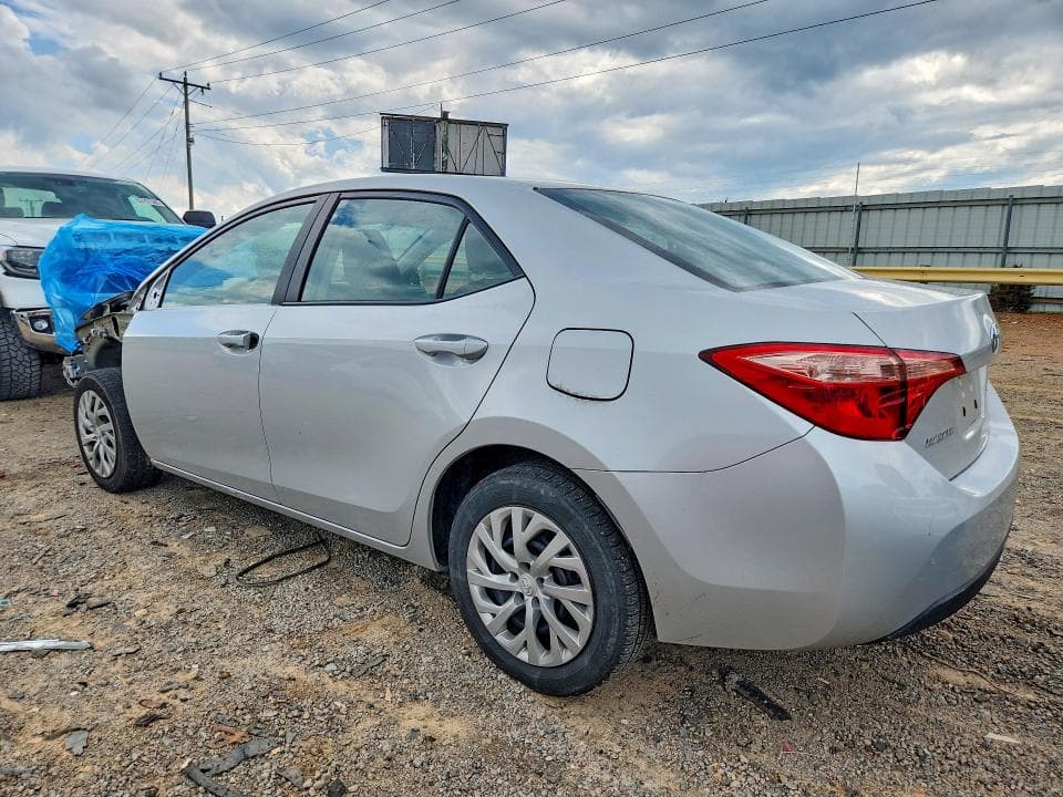 2019 TOYOTA COROLLA LE 2