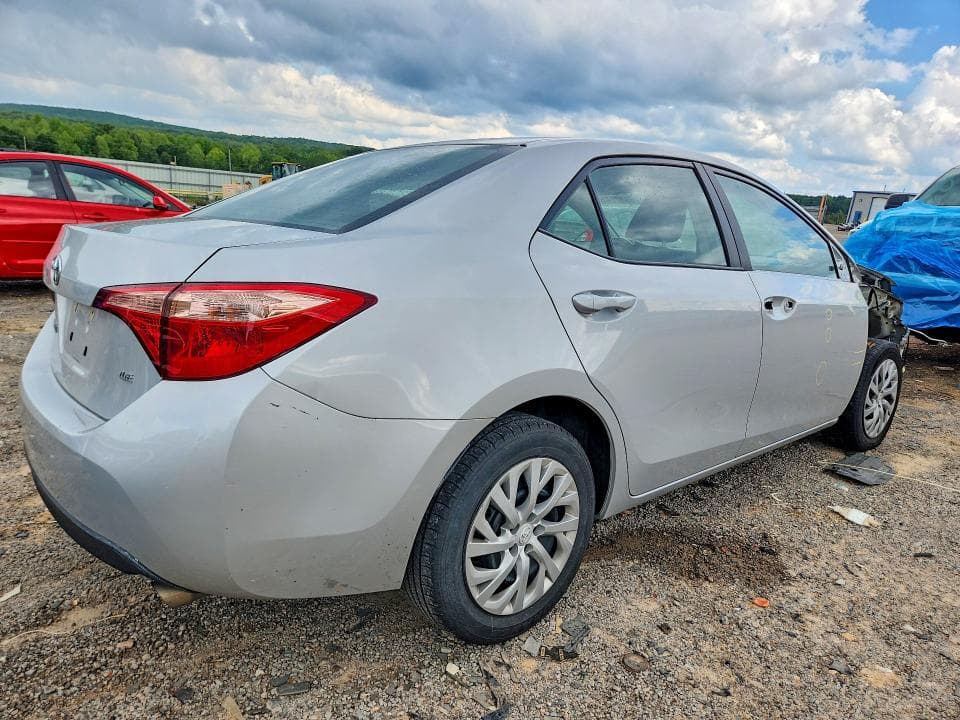 2019 TOYOTA COROLLA LE 3