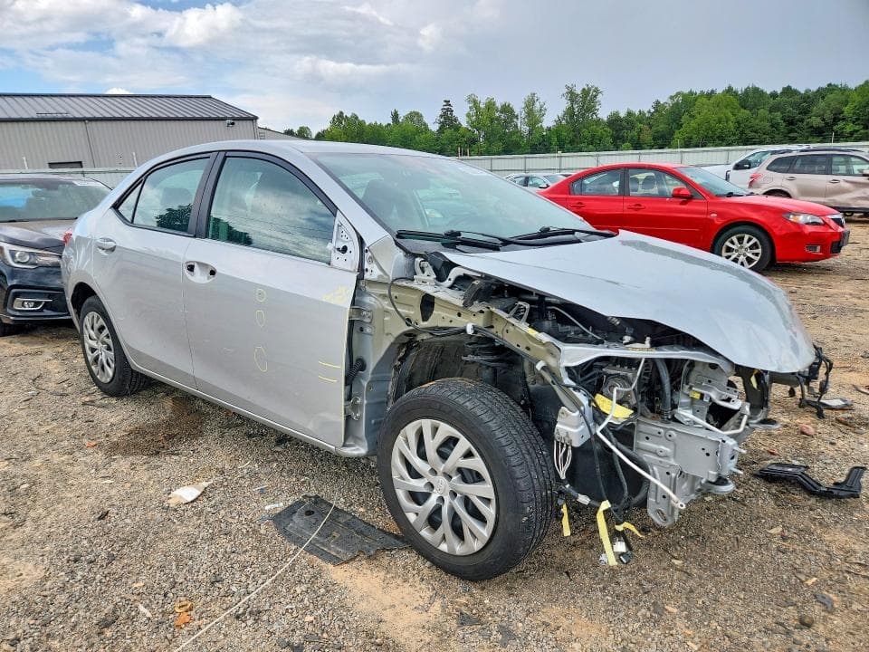 2019 TOYOTA COROLLA LE 4