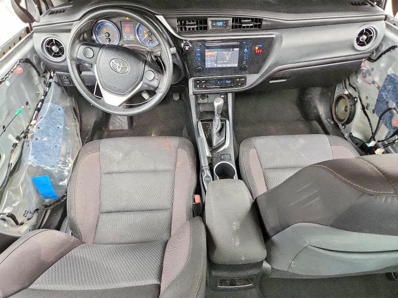 2019 TOYOTA COROLLA LE 8