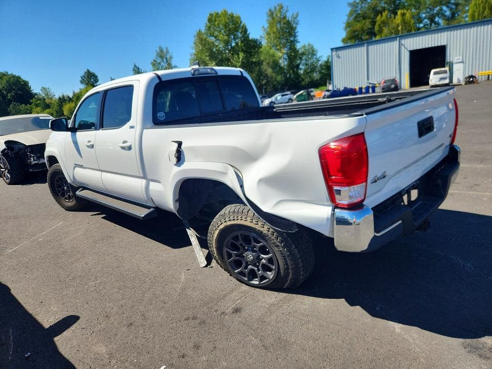 2017 TOYOTA TACOMA SR5 V6 2