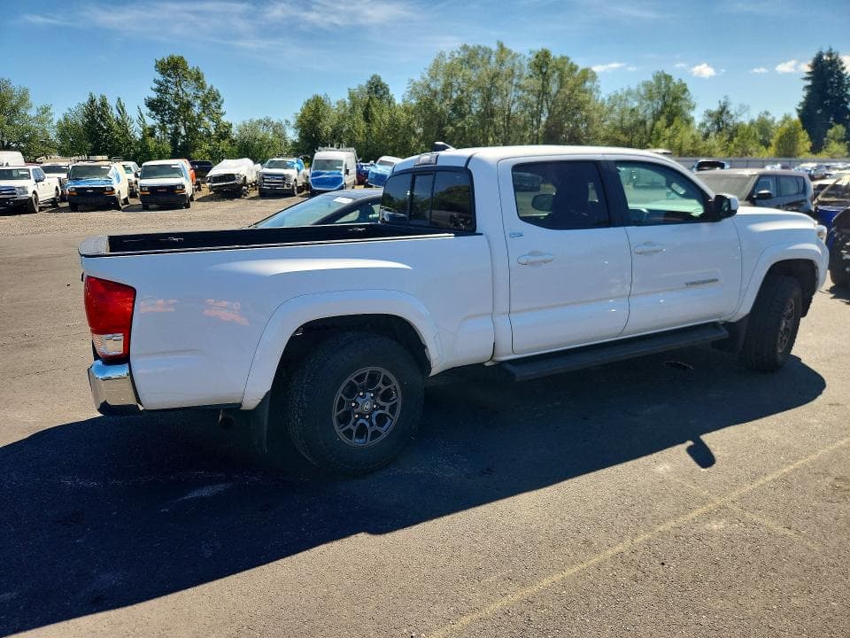 2017 TOYOTA TACOMA SR5 V6 3
