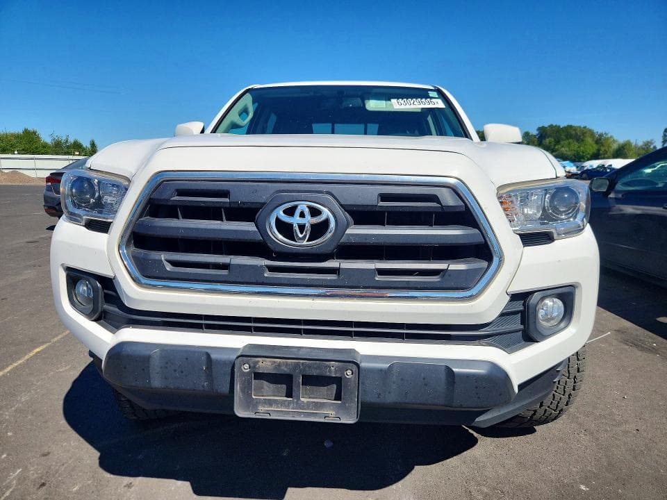 2017 TOYOTA TACOMA SR5 V6 5