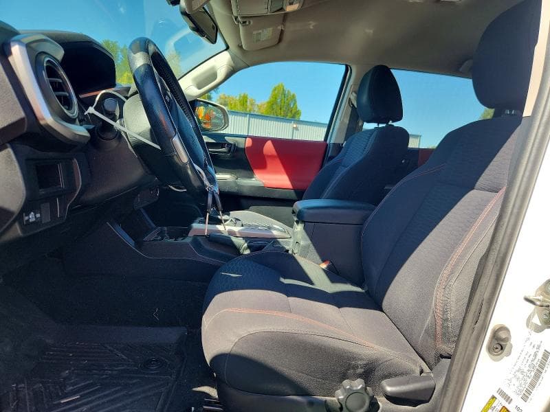 2017 TOYOTA TACOMA SR5 V6 7