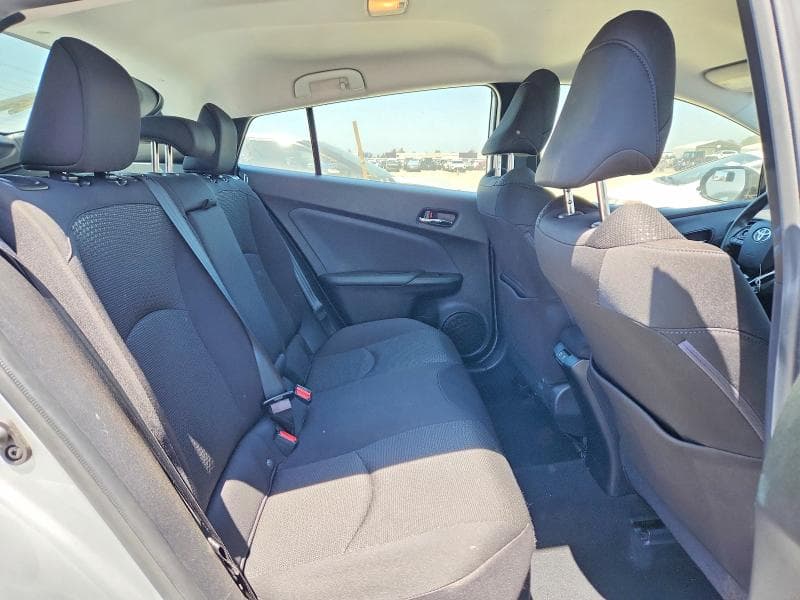 2020 TOYOTA PRIUS LE 10