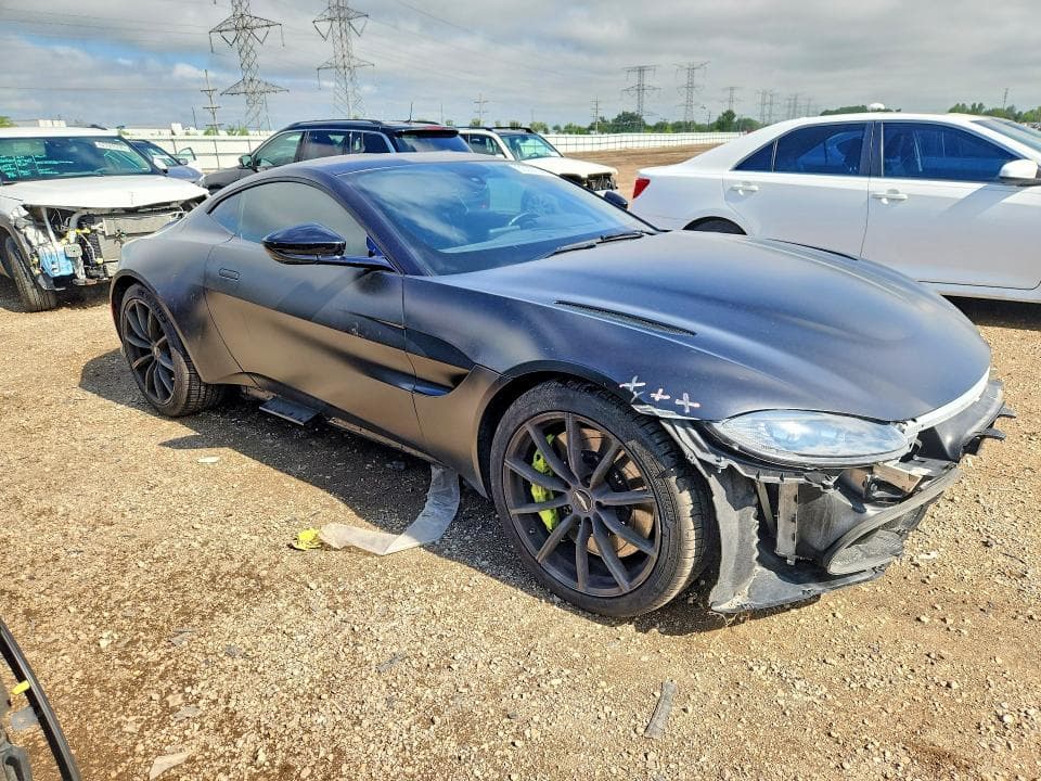2020 ASTON MARTIN VANTAGE 4