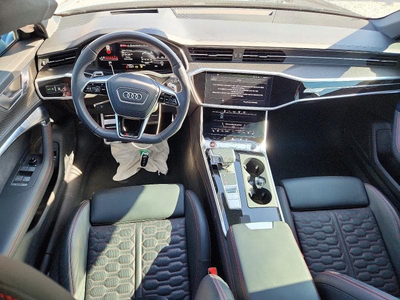 2025 AUDI RS6 8