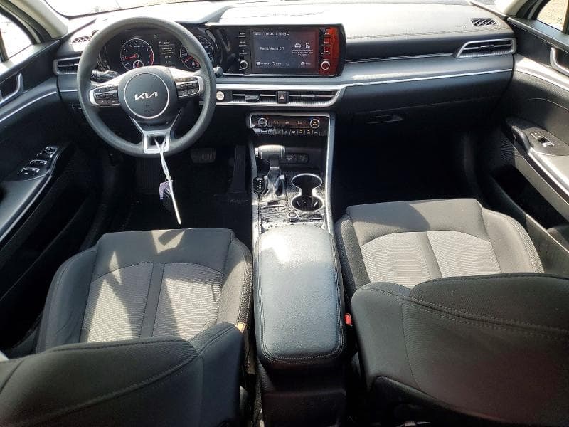 2022 KIA K5 8
