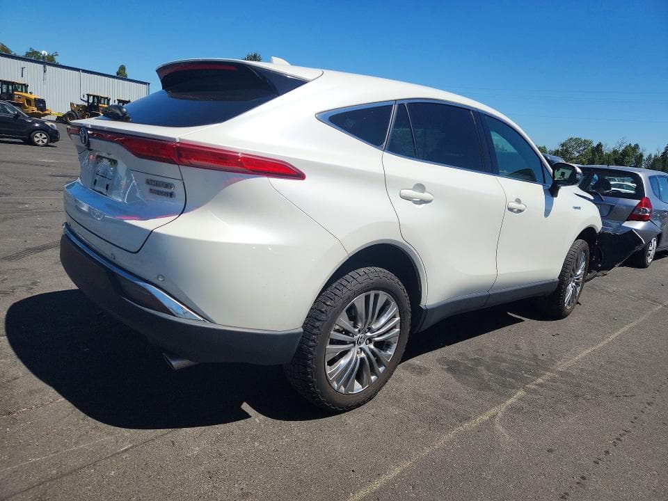 2021 TOYOTA VENZA LIMITED 3