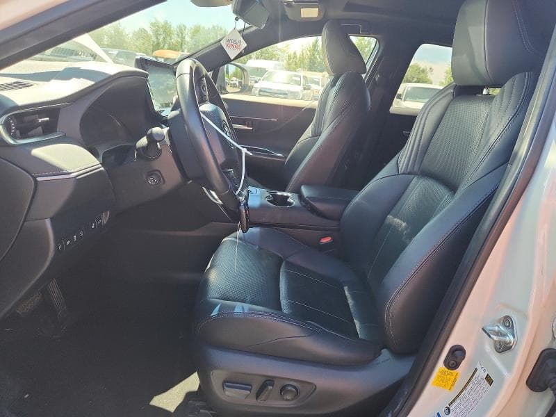 2021 TOYOTA VENZA LIMITED 7