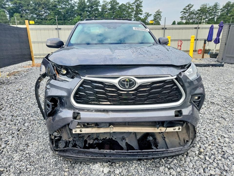 2021 TOYOTA HIGHLANDER LE 5