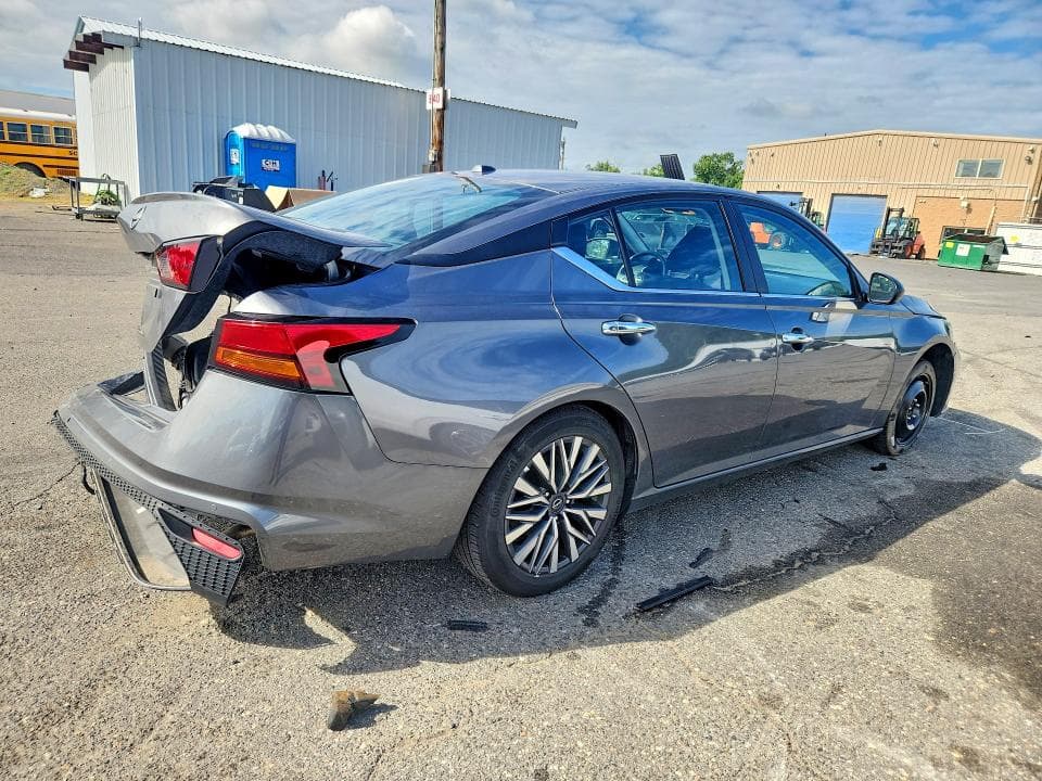 2025 NISSAN ALTIMA SV 3