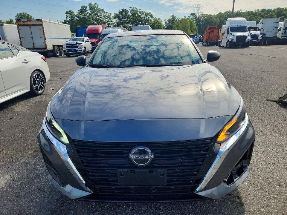 2025 NISSAN ALTIMA SV 5