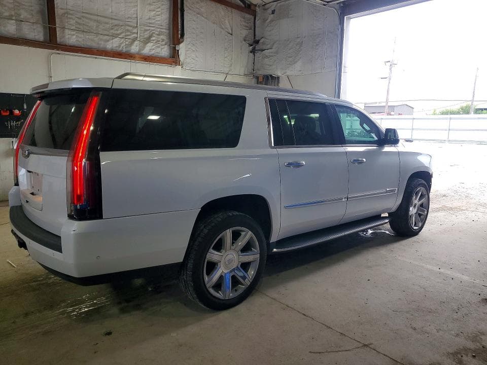 2019 CADILLAC ESCALADE ESV LUXURY 3