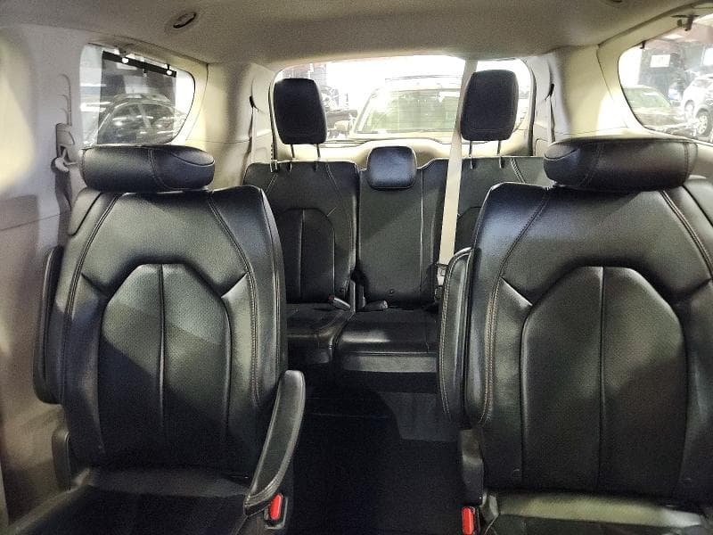 2019 CHRYSLER PACIFICA TOURING L 10