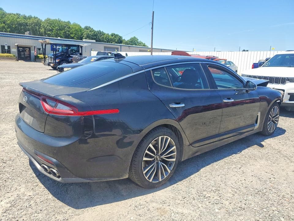 2018 KIA STINGER PREMIUM 3