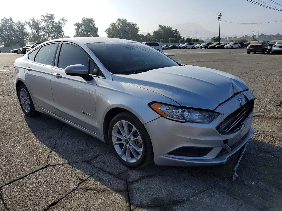 2019 FORD FUSION SE 4