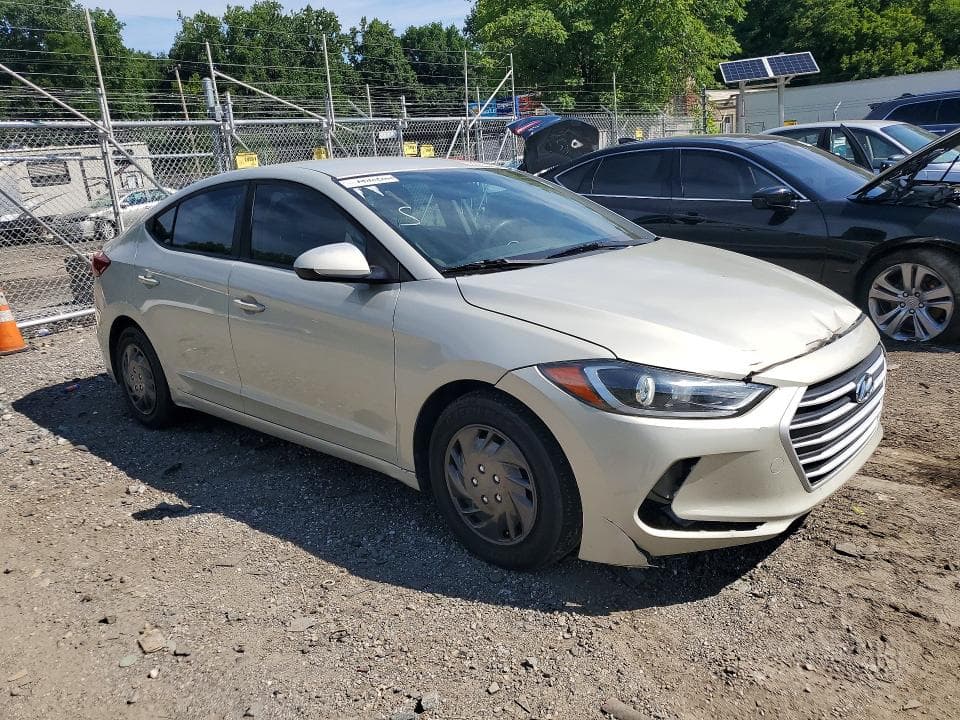 2017 HYUNDAI ELANTRA 4