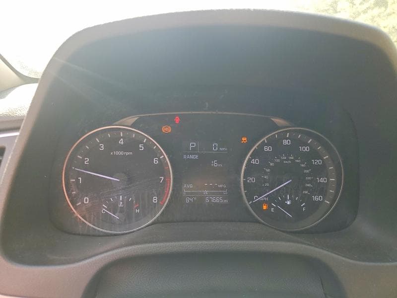 2017 HYUNDAI ELANTRA 9