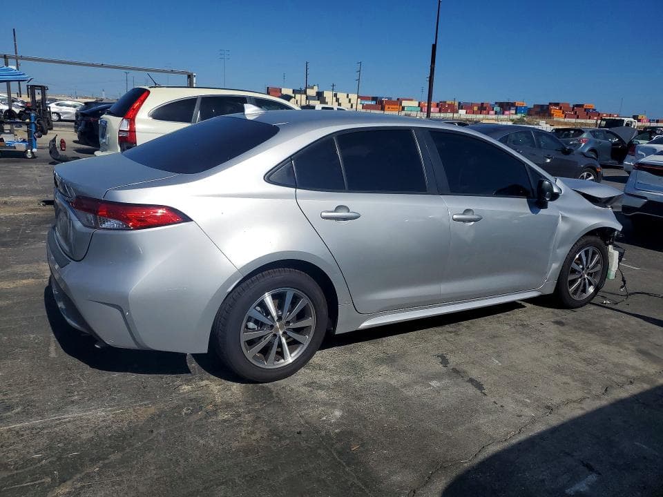 2021 TOYOTA COROLLA LE 3