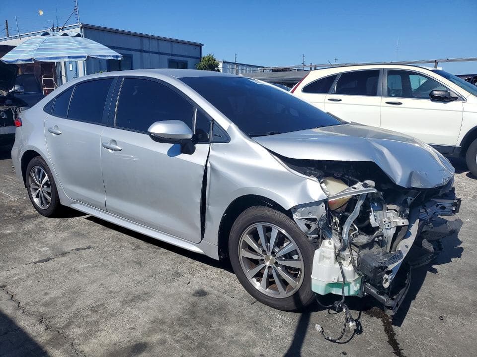 2021 TOYOTA COROLLA LE 4