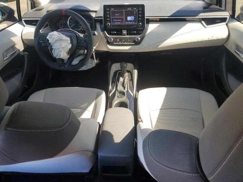 2021 TOYOTA COROLLA LE 8