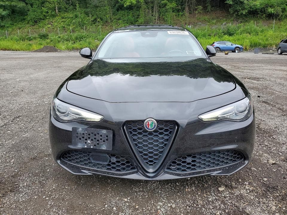 2020 ALFA ROMEO GIULIA TI 5