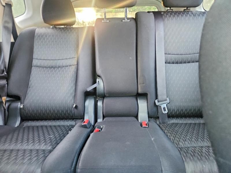 2019 NISSAN ROGUE SV 10