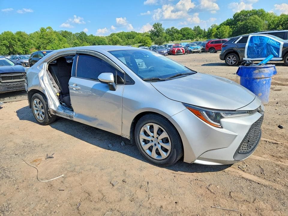 2020 TOYOTA COROLLA LE 4