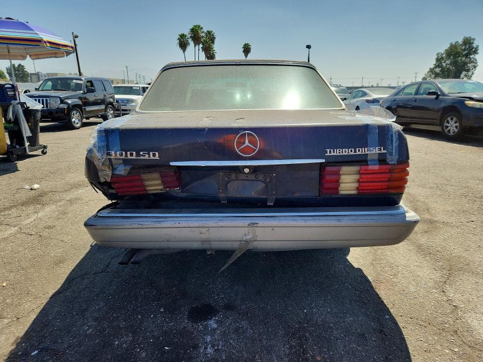 1984 MERCEDES-BENZ 300 SD 6