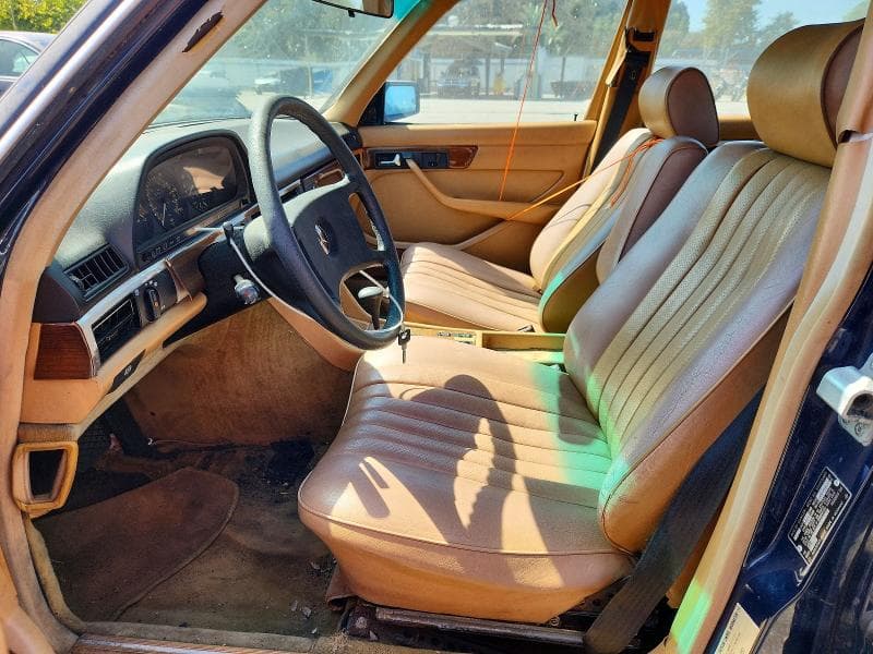 1984 MERCEDES-BENZ 300 SD 7