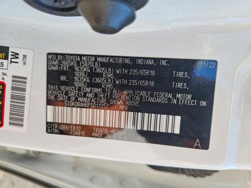 2023 TOYOTA HIGHLANDER XLE 13