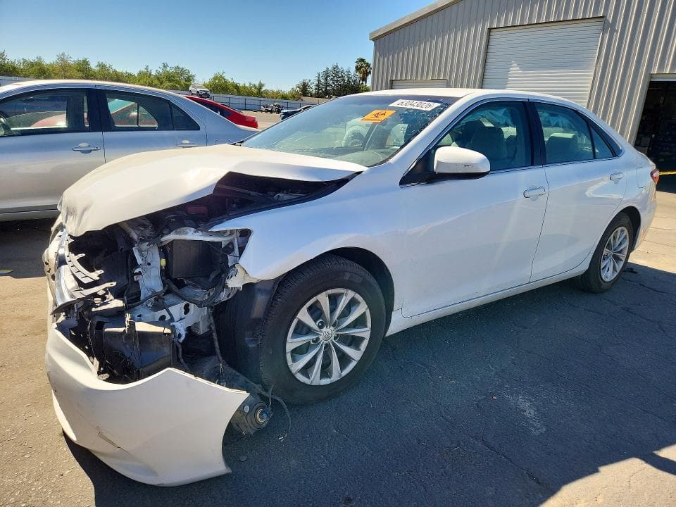 2017 TOYOTA CAMRY LE - 1