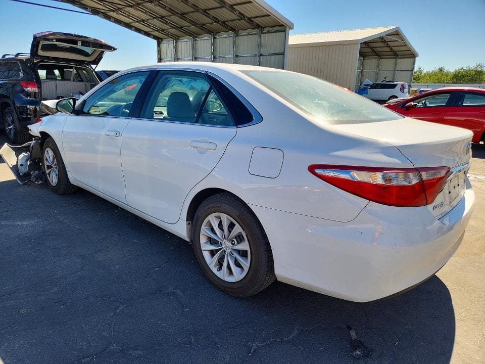 2017 TOYOTA CAMRY LE 2