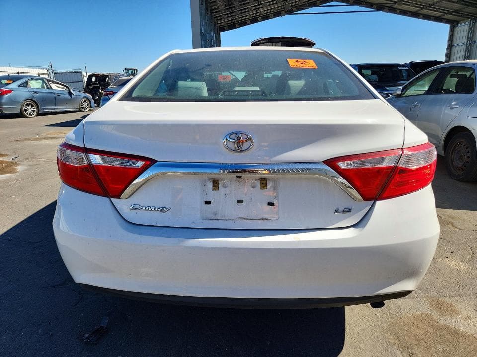 2017 TOYOTA CAMRY LE 6