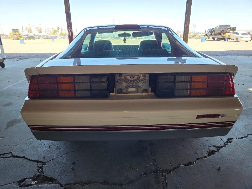 1986 CHEVROLET CAMARO 6