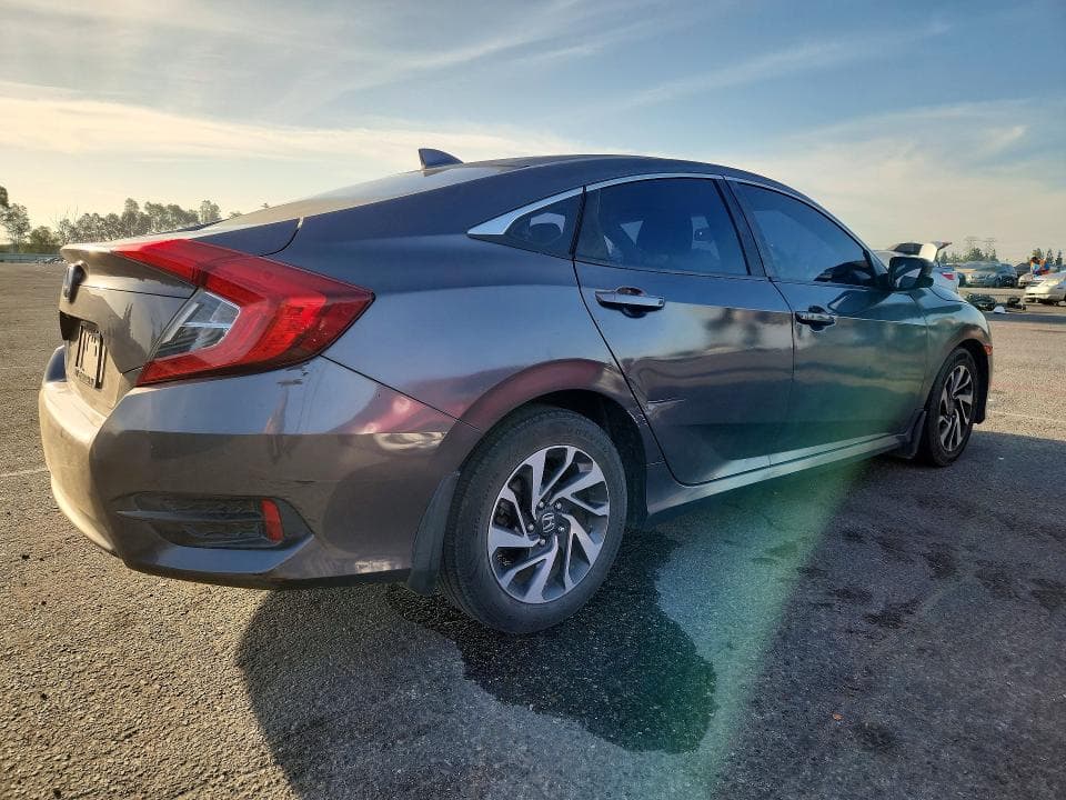 2017 HONDA CIVIC EX 3