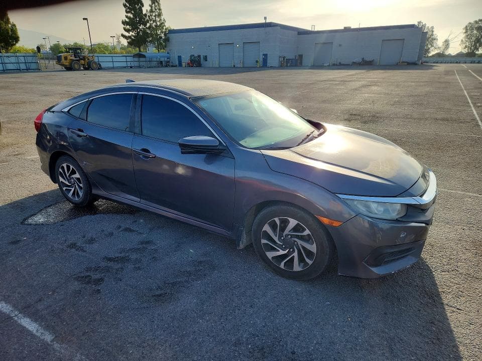 2017 HONDA CIVIC EX 4