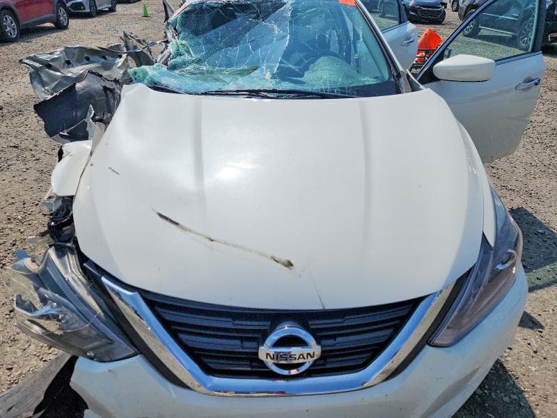 2018 NISSAN ALTIMA 2.5 SR 11