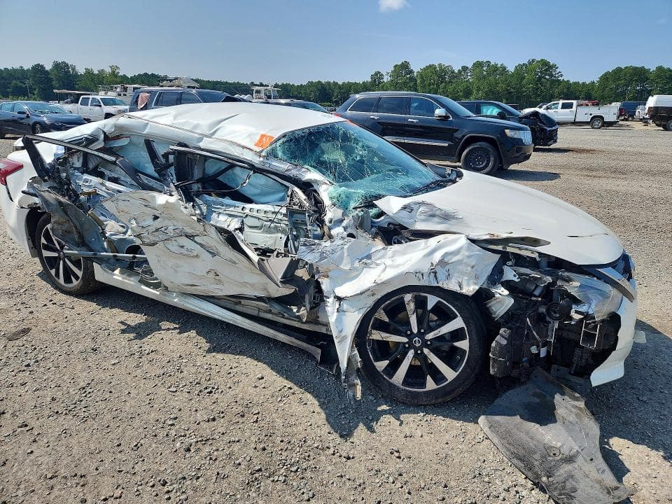 2018 NISSAN ALTIMA 2.5 SR 4