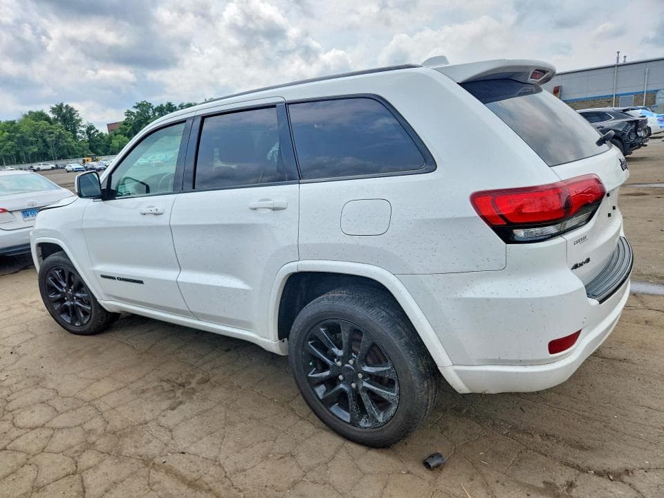 2017 JEEP GRAND CHEROKEE LAREDO 2