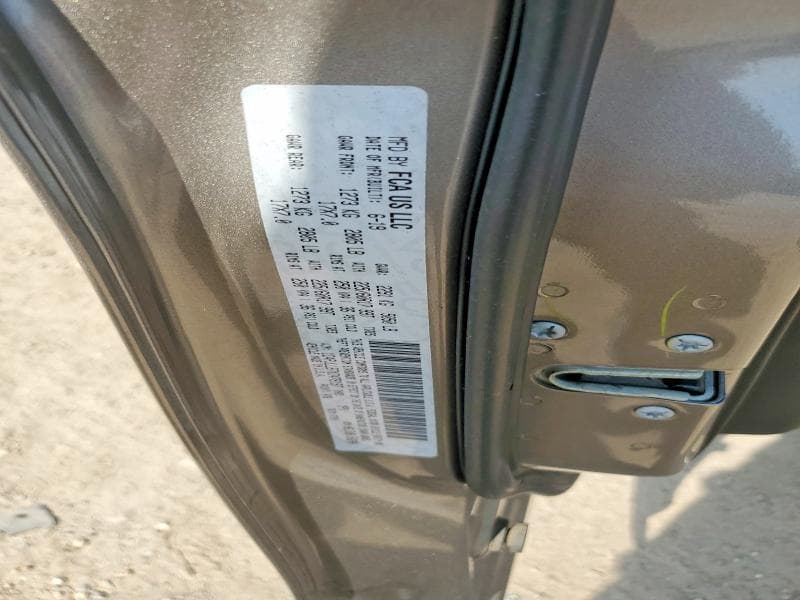 2019 JEEP CHEROKEE LATITUDE PLUS 13