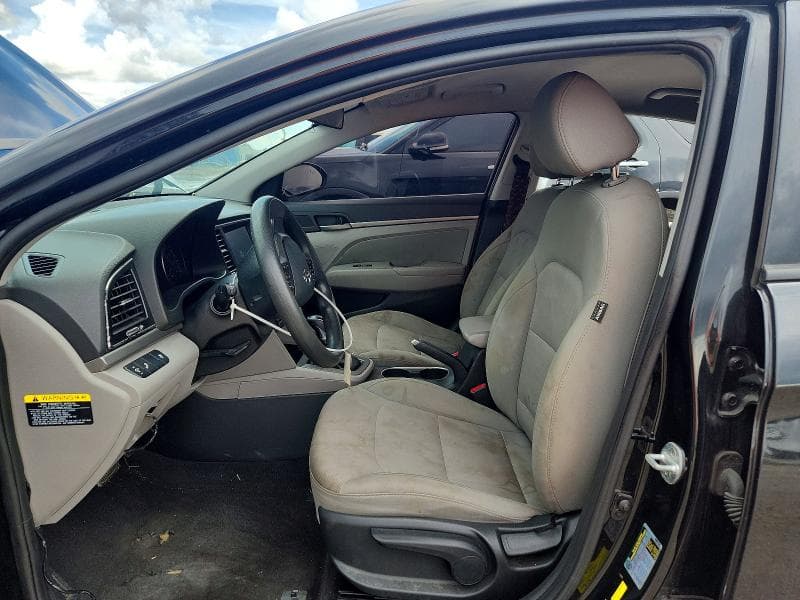 2018 HYUNDAI ELANTRA SEL 7