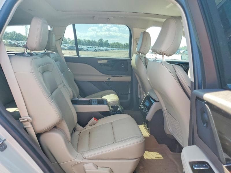 2023 LINCOLN AVIATOR RESERVE 11